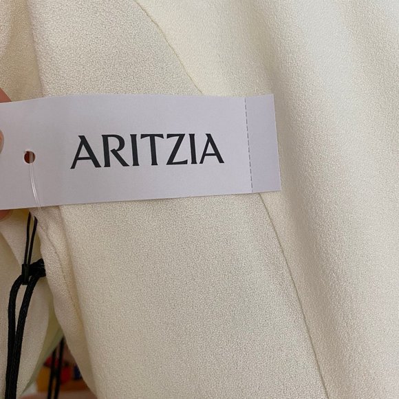 Aritzia Sunday Best Magda Blouse Wrap Shirt - Picture 5 of 5